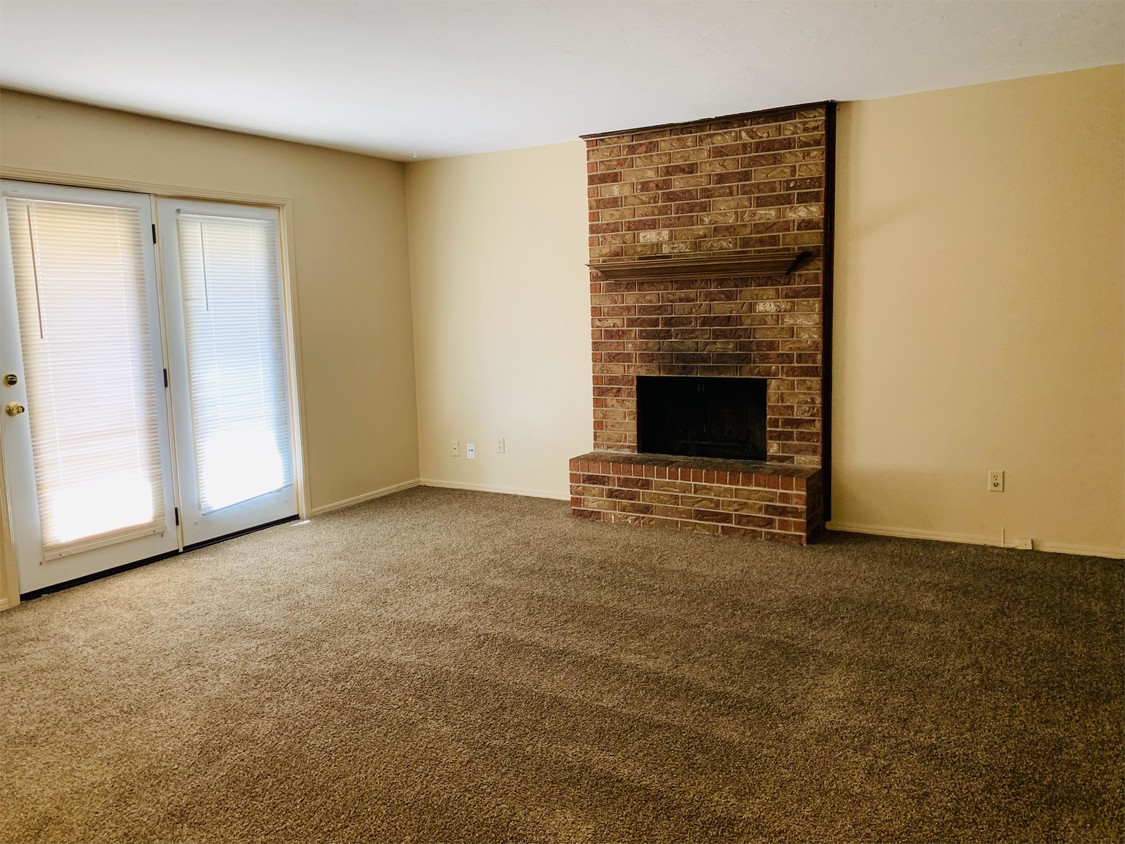 Primary Photo - 6551 Lyrewood Ln