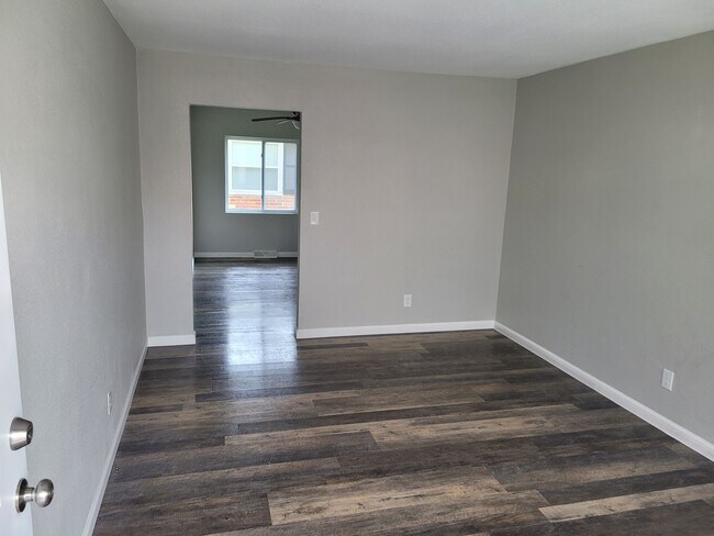 Building Photo - 3222 Kilarney Dr