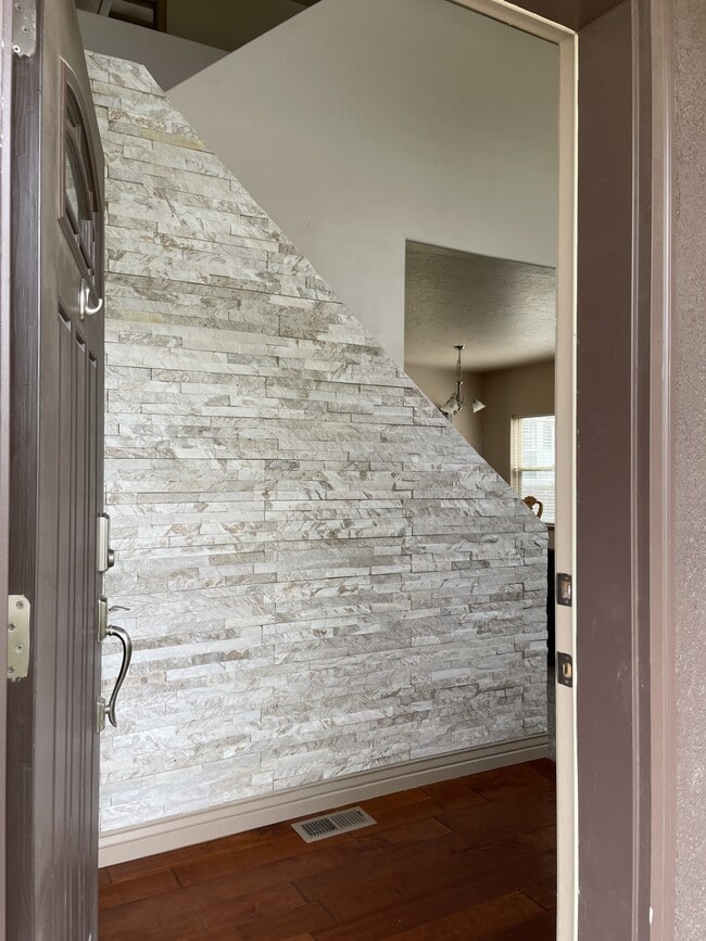 Building Photo - 5079 Fortrose Dr