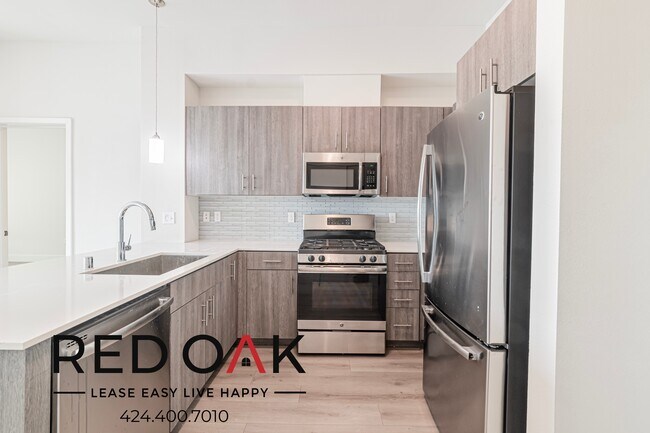 Foto del edificio - 1331 W 7th St