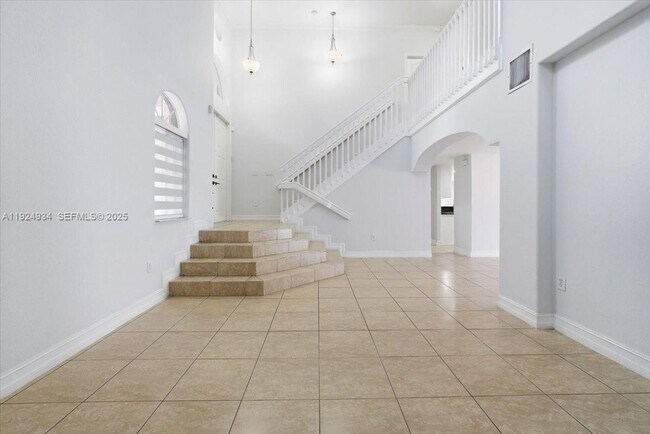 Foto del edificio - 16310 NW 84th Ct