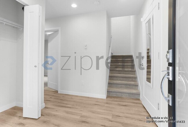 Foto del edificio - 816 NW 53rd St