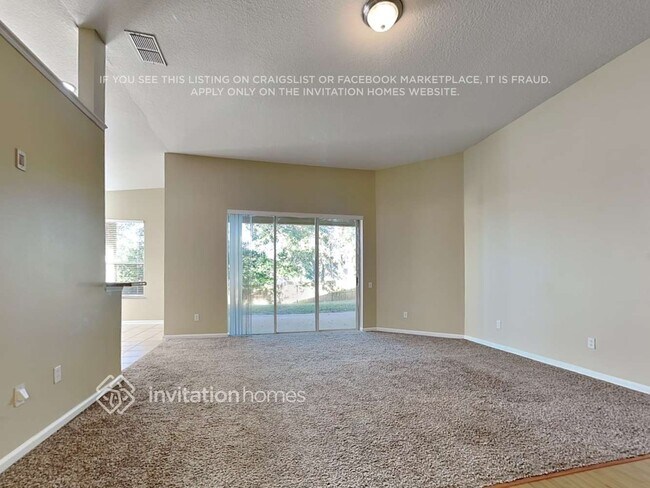 Foto del edificio - 304 Bowling Green Ct
