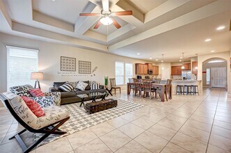 Building Photo - 5614 Glenfield Spring Ln
