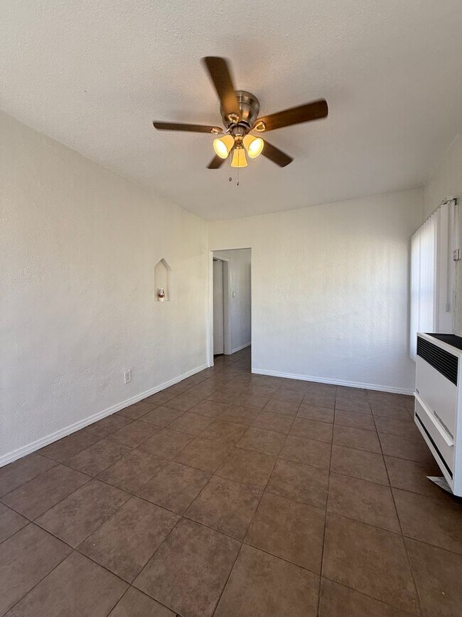 Foto del edificio - 1578E