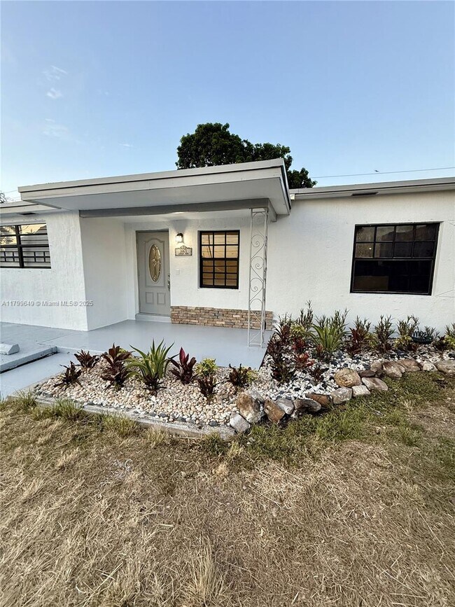 Foto del edificio - 14471 Lincoln Blvd