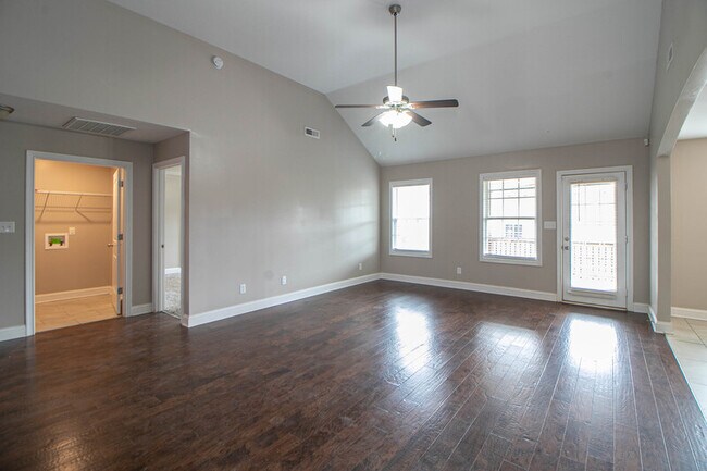 Foto del edificio - 151 Ambridge St