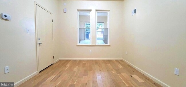 Photo - 1219 W Silver St Apartment