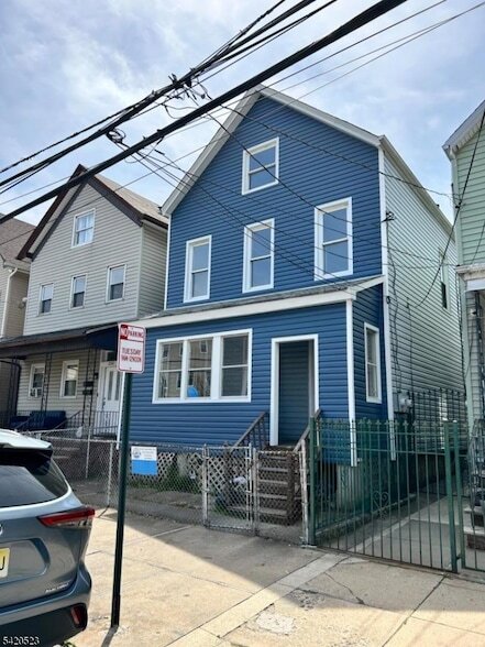 Photo - 222 Inslee Pl Apartment