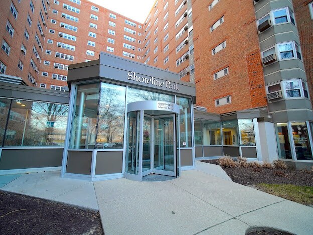 Building Photo - 4970 N Marine Dr