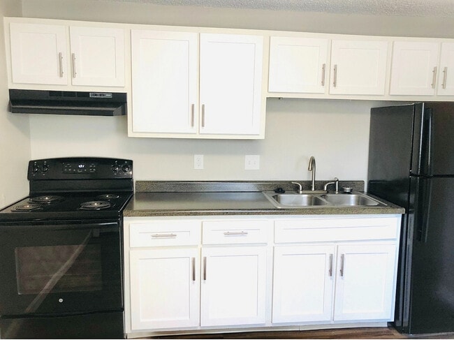 Kitchen - Prentice Place