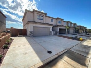 Building Photo - 627 S Malorie Wy