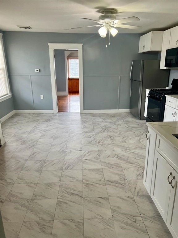 21 Central Blvd Unit 2, Bellingham, MA 02019 Room for Rent in Bellingham, MA