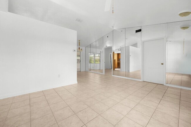Foto del edificio - 10737 Cocoatree Ct