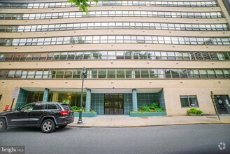 Building Photo - 1810 Rittenhouse Square