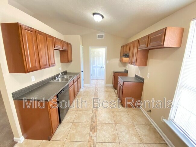 Foto del edificio - 4355 Cary Hill Cove