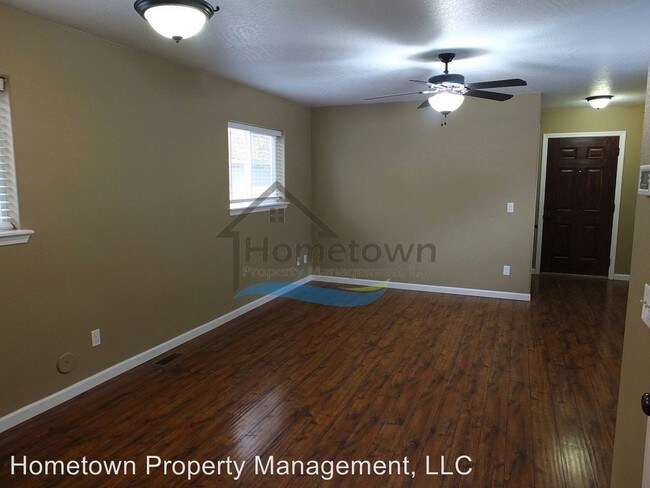 Building Photo - 3 br, 1.5 bath House - 2805 N 13th St.