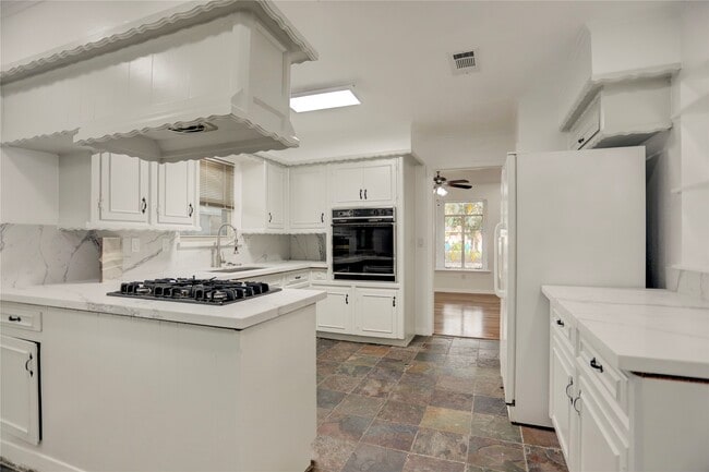 Building Photo - 5735 Wigton Dr