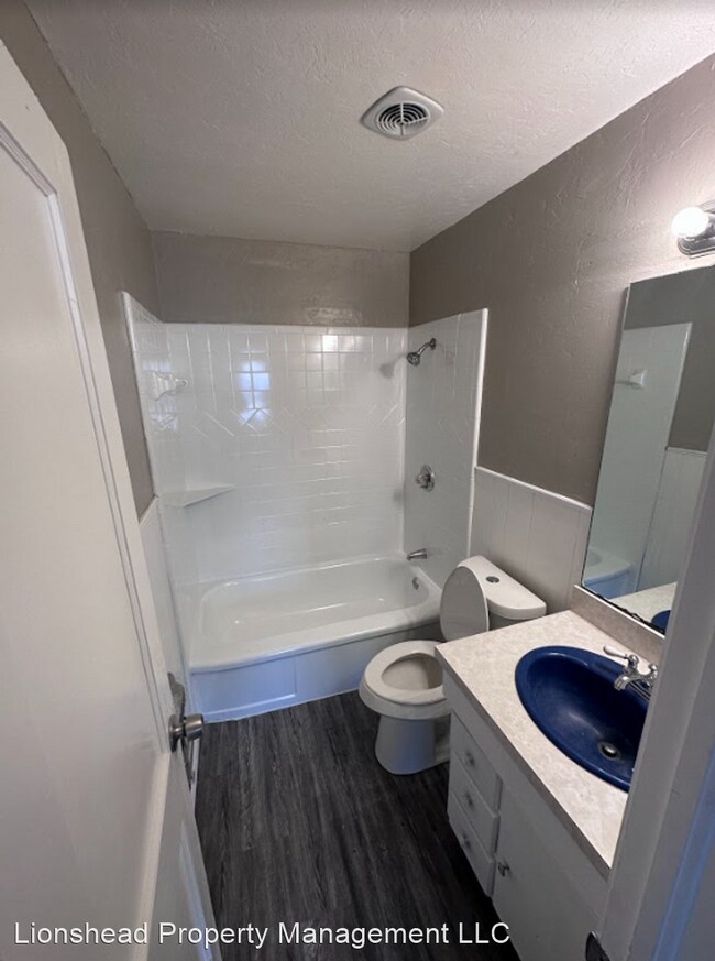 Foto del edificio - 4 br, 1.5 bath House - 416 E. Jarman Dr.