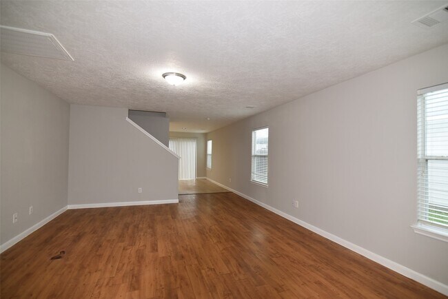 Foto del edificio - 18214 Tupper Bend Ln