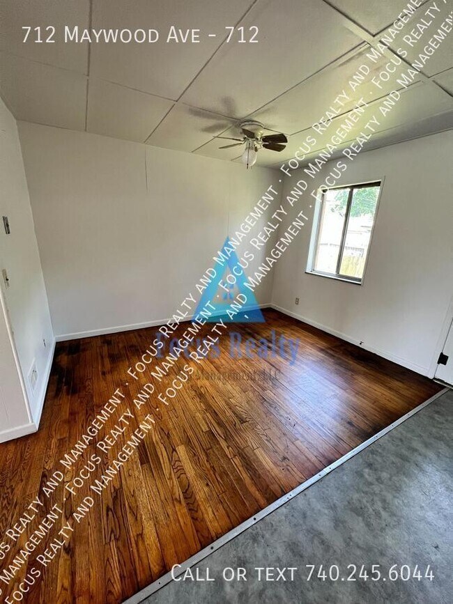 Foto del edificio - 712 Maywood Ave