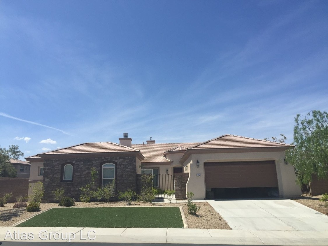 Primary Photo - 2741 Kilwinning Dr