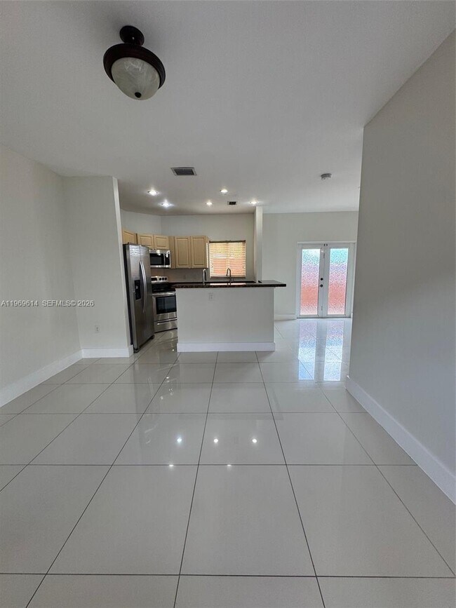 Foto del edificio - 5988 SW 8th St