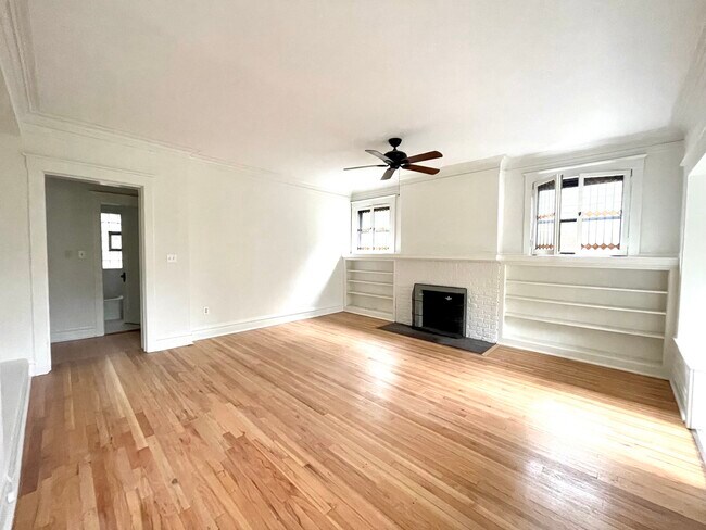 Building Photo - 1233 Judson Ave