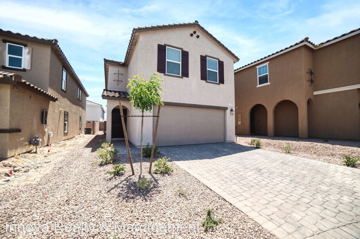 3 br, 2.5 bath House 4727 Mystic Quartz Ct. House Rental in Las