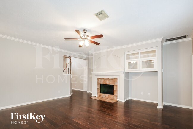 Building Photo - 20935 Clovermeadow