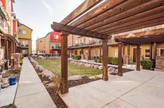 Building Photo - 3744 Prairiewood Drive