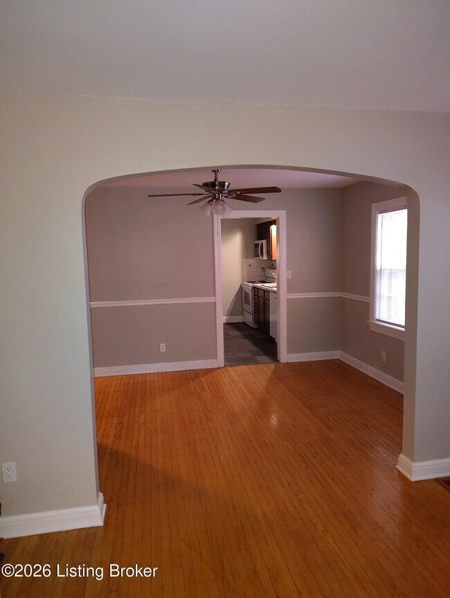 Foto del edificio - 3253 Lexington Rd