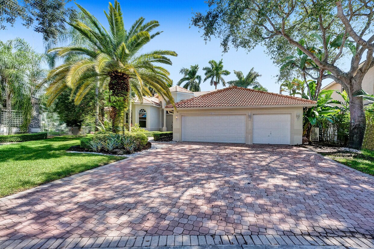 Primary Photo - 1413 SW 156th Ave