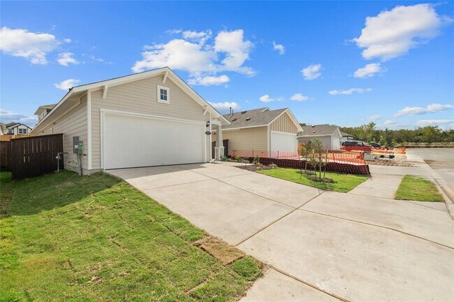 Building Photo - 11717 Murano Dr