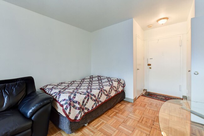Foto del edificio - 1121 Arlington Blvd