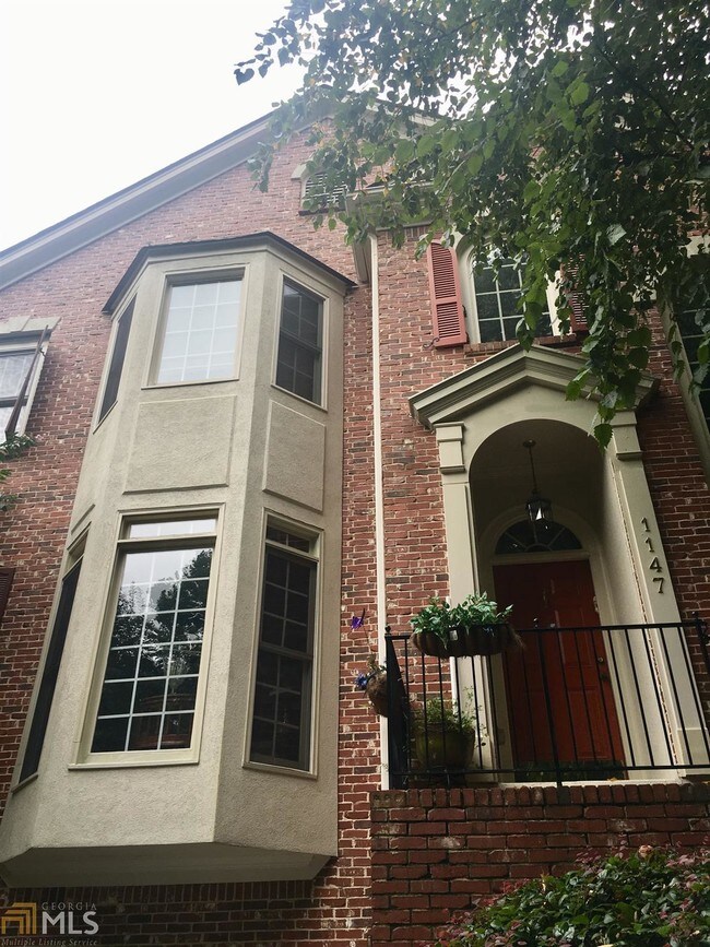 Foto del edificio - 1147 Ashton Bluff Dr NE