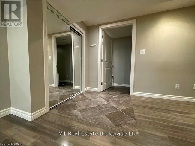 Building Photo - 25 Promenade Rd