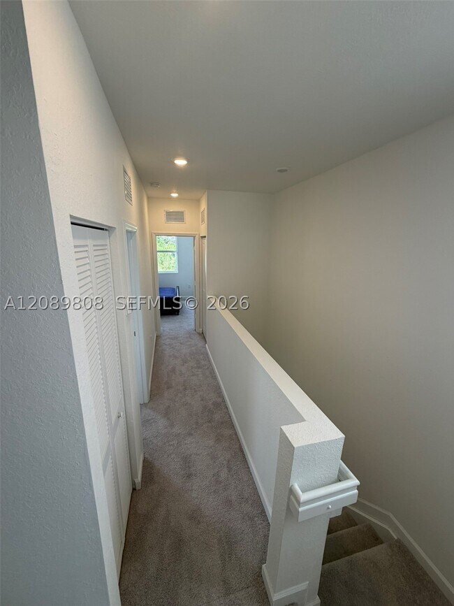 Building Photo - 35537 SW 189th Ave
