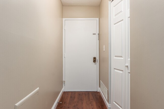 Foto del edificio - 2257 Hedgerow Road