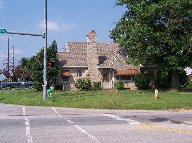 Building Photo - 1909 Baltimore Pike