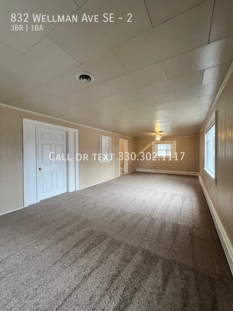 Foto del edificio - Spacious upper level 3 bedroom unit for re...