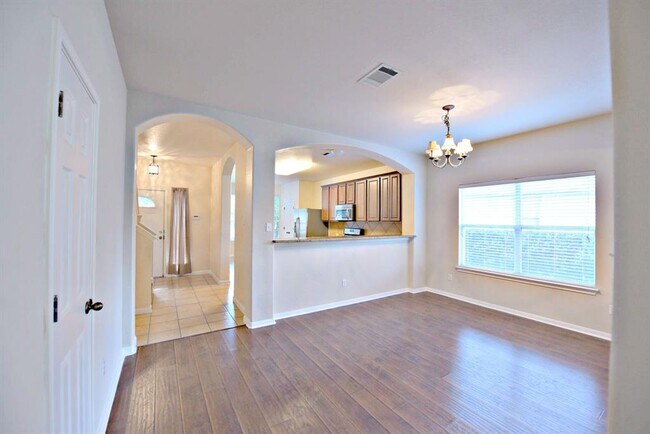 Foto del edificio - 4025 Meadow Bluff Way
