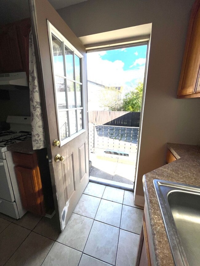 Foto del edificio - 1721 Middle St