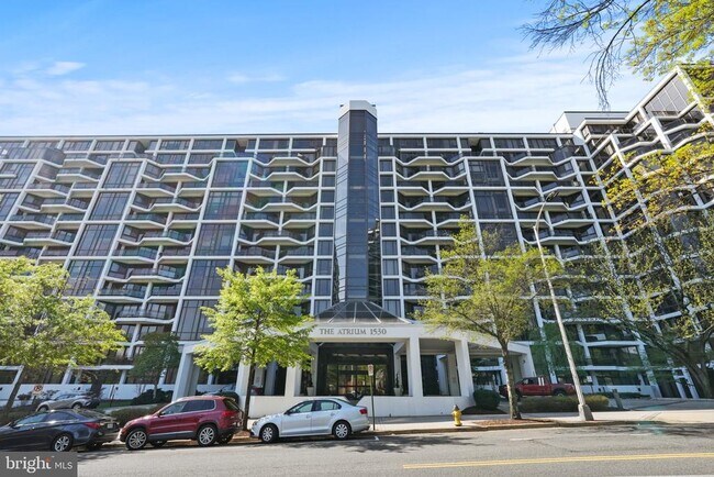 Foto del edificio - 1530 Key Blvd