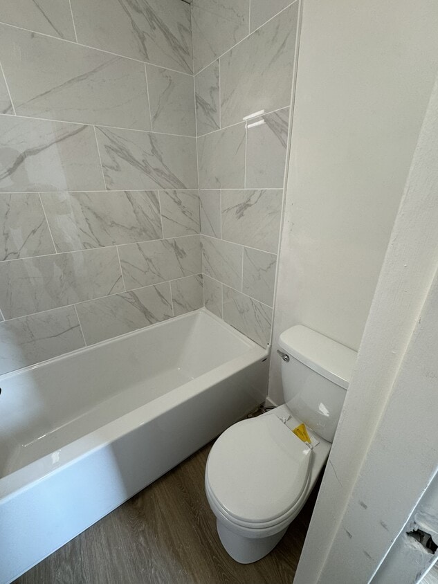 Photo du bâtiment - 62 Triller Ave