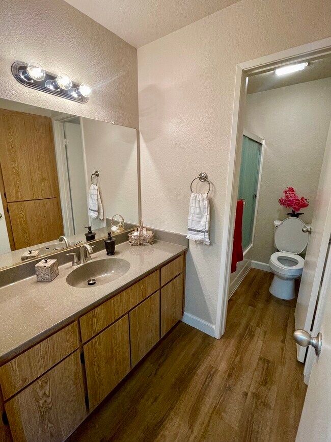 Foto del edificio - 1000 Sibley Apt Homes