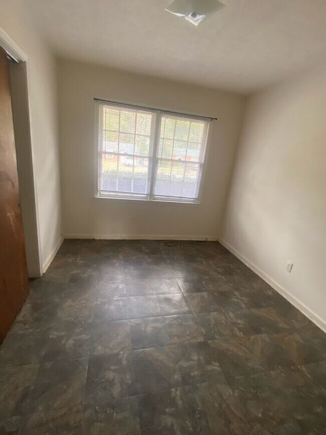 Foto del edificio - 2921 Doyle Ave