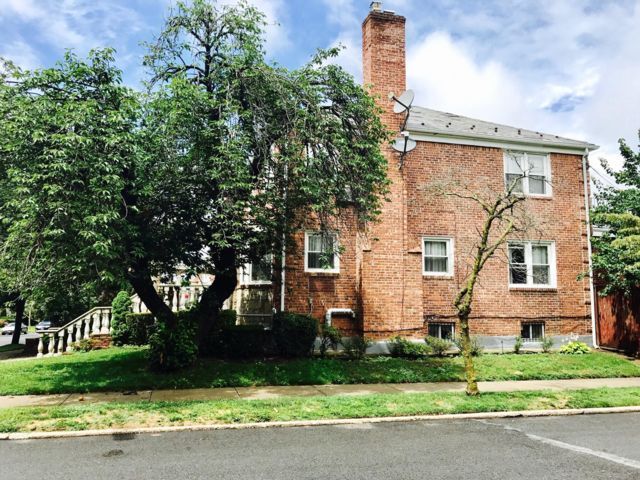 Building Photo - 81-55 192nd St