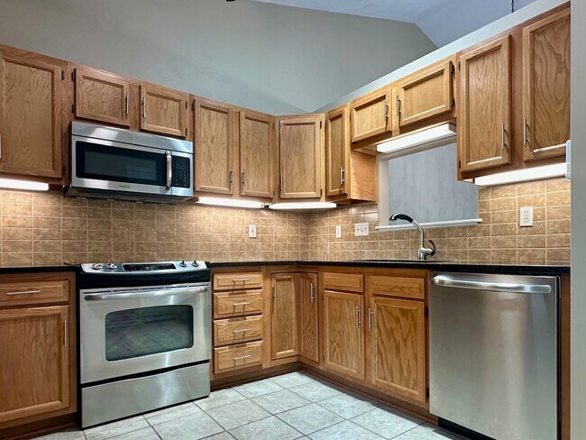 Foto del edificio - 328 Cypress St
