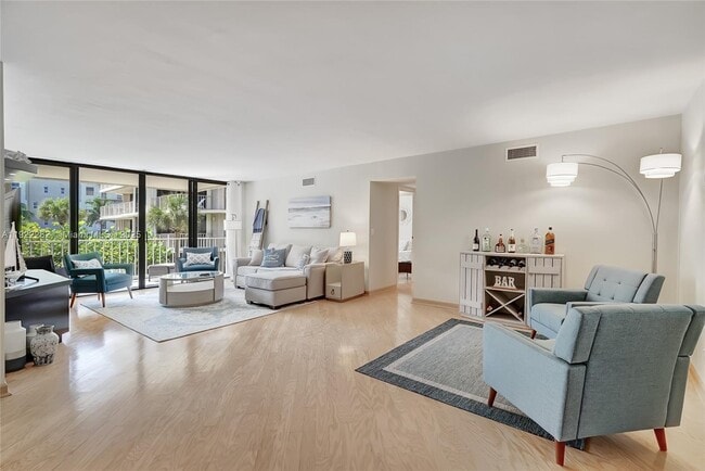 Building Photo - 3200 S Ocean Blvd